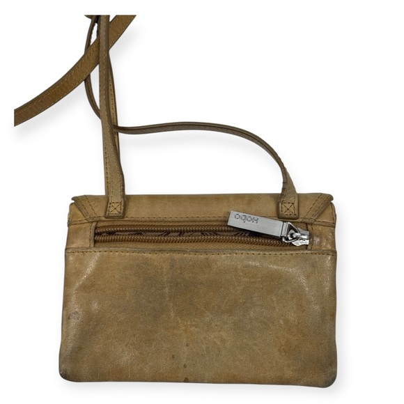 Cute HOBO wallet crossbody.  Good condition - Picture 2 of 6